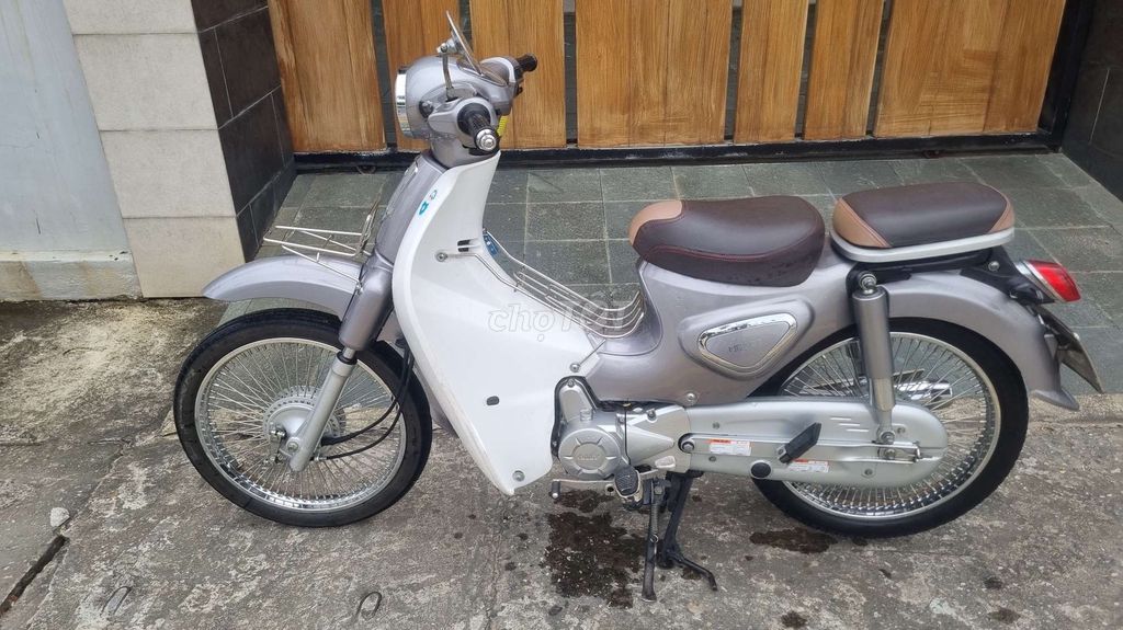 Bán lại xe cup 50cc không cần bằng lái. Mua bán Xe máy tại Quận Hải Châu Đà Nẵng được đăng bởi Dức long hình 1