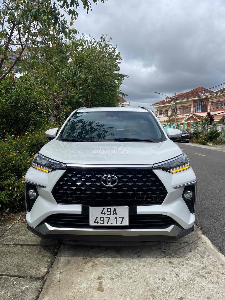 Toyota Veloz Cross 2022 CVT Top - 23000 km 1 chủ