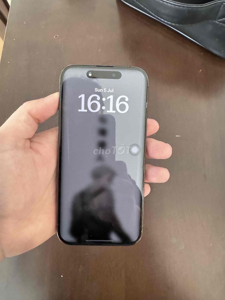 Apple iPhone 15 Pro 256GB Titanium Đã sử dụng. Mua bán Điện thoại tại Quận 7 Tp Hồ Chí Minh được đăng bởi Trần Long hình 1