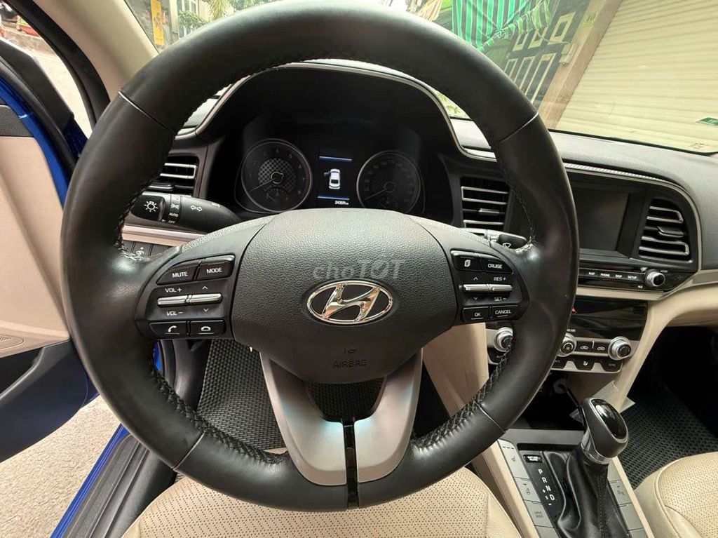 Hyundai Elantra 2019 Elantra 2.0 AT màu Xanh