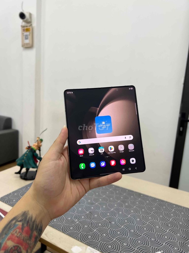 Samsung Fold 5 12/512GB Zin Nguyên Bản. Mua bán Điện thoại tại Quận Cầu Giấy Hà Nội được đăng bởi Trung Kiên Trả Góp Bao Nợ Xấu hình 1