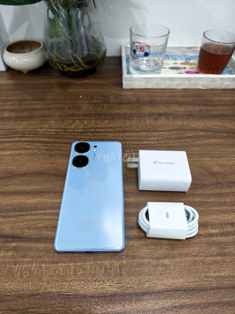 Vivo IQOO Neo 9 5G 12/256 pin 100 sạc 80w có COD. Mua bán Điện thoại tại Quận Hoàng Mai Hà Nội được đăng bởi Trần Ngọc Hiếu hình 1