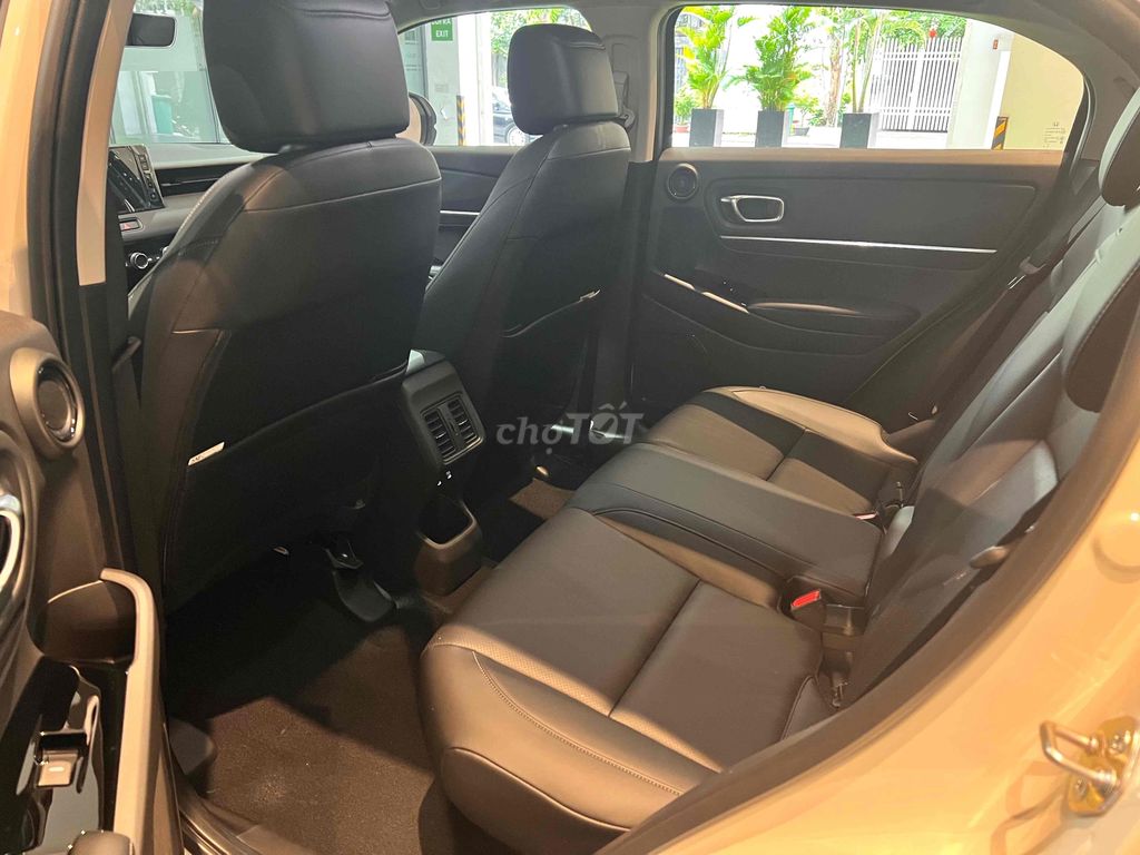 Honda HR-V 2025 L xe sẵn giao ngay. Mua bán Ô tô tại Quận 7 Tp Hồ Chí Minh được đăng bởi Đại lý Ô tô Honda Quận 7 hình 9