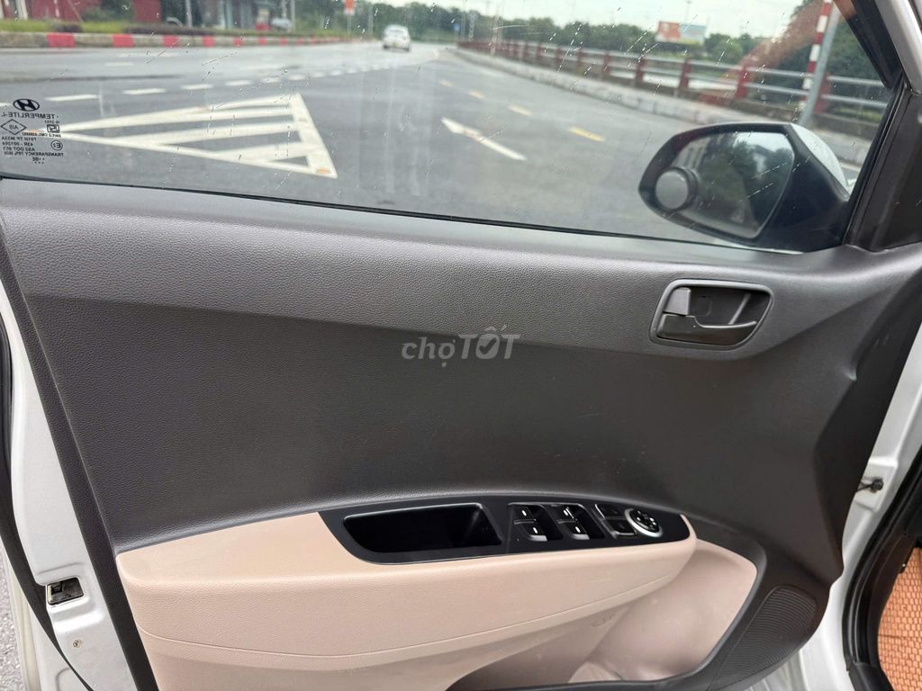 Hyundai i10 2014 số sàn màu bạc. Mua bán Ô tô tại Huyện Yên Khánh Ninh Bình được đăng bởi Đức trí hình 6