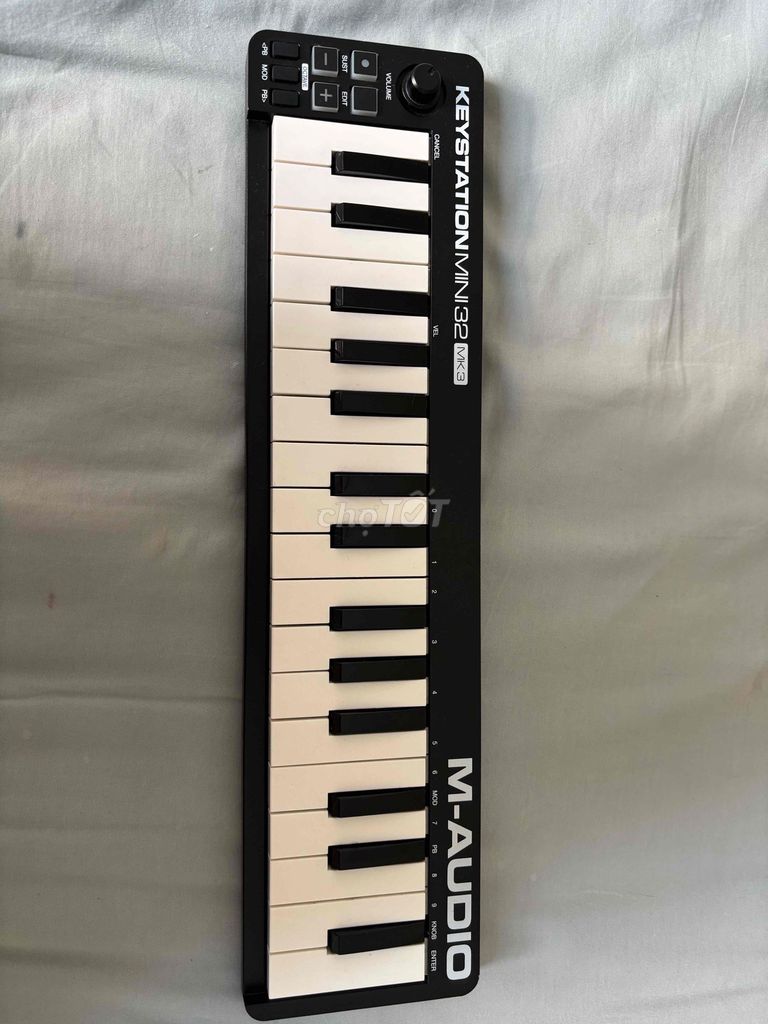 MIDI Controller M-Audio Keystation Mini 32 MK3. Mua bán Nhạc cụ tại Quận 1 Tp Hồ Chí Minh được đăng bởi Nguyễn Thị Thu Hiền hình 1