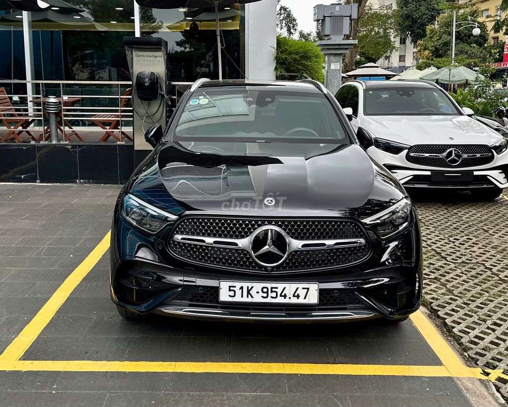 Mercedes Benz GLC 300 ALL NEW Siêu Lướt chính hãng