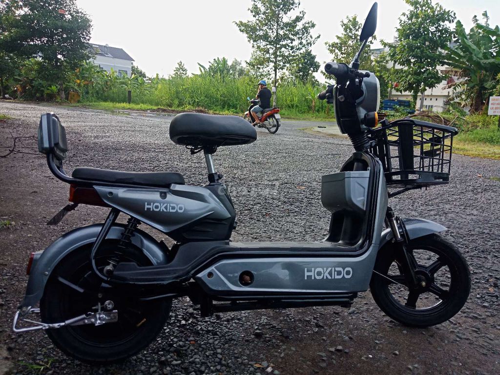 Xe đạp điện nhỏ gọn xinh xắn rất mới. Mua bán Xe điện tại Thành phố Vĩnh Long Vĩnh Long được đăng bởi Nguyễn Gia Thi hình 4