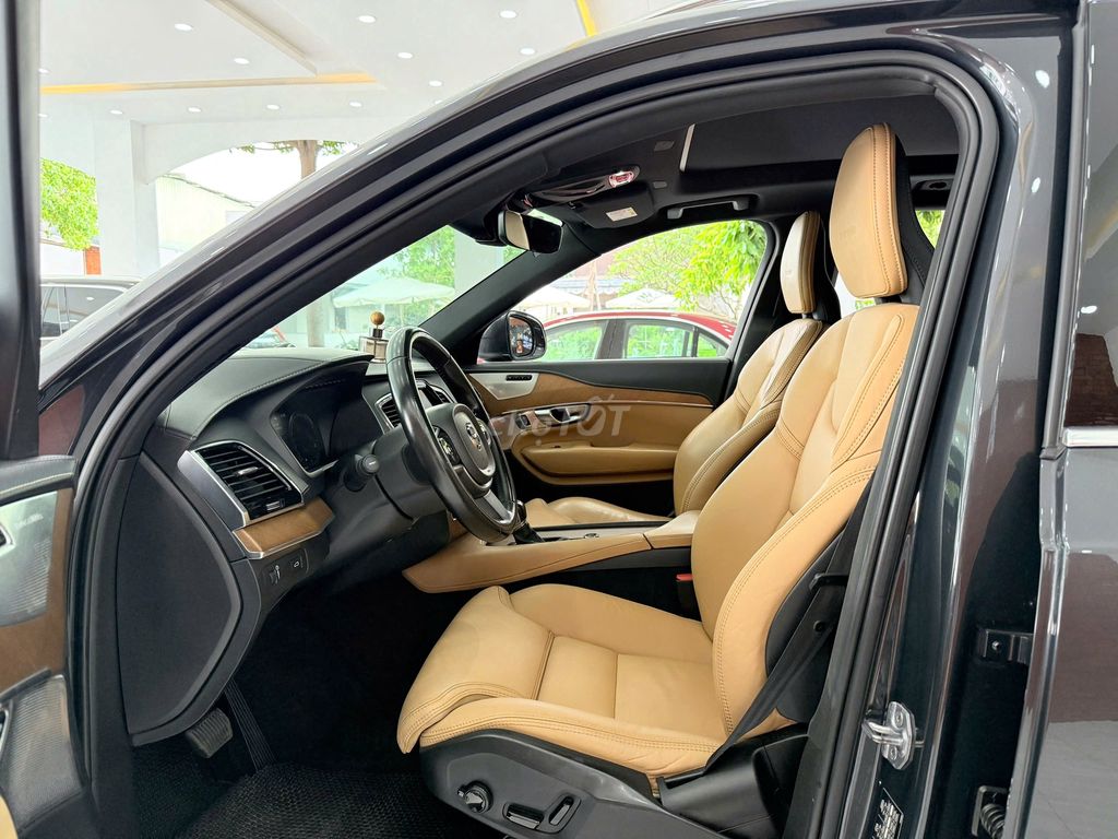 Volvo XC90 2018 T6 Inscription. Mua bán Ô tô tại Quận 1 Tp Hồ Chí Minh được đăng bởi Ô Tô Thiên Hải  hình 6