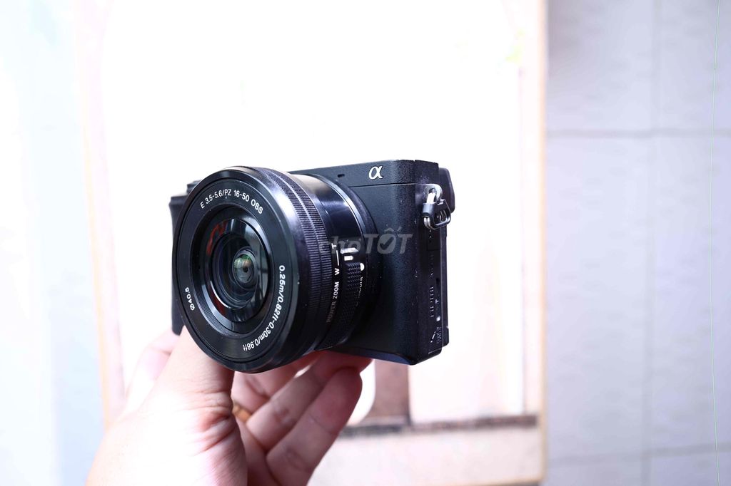Máy ảnh Sony A6300+ lens 16-50 tặng nhiều phụ kiên. Mua bán Máy ảnh, Máy quay tại Thành phố Thuận An Bình Dương được đăng bởi Nguyễn Đình Tú hình 1