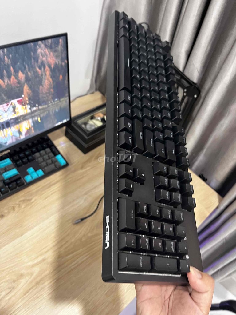 bàn phím E-Dra ek3104RGB, tặng bàn phím Logi K120. Mua bán Phụ kiện (Màn hình, Chuột...) tại Quận Bình Thạnh Tp Hồ Chí Minh được đăng bởi Trường  hình 4