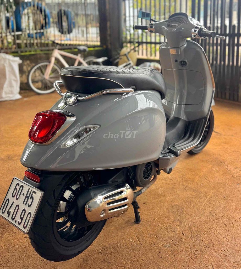Vespa Sprint 2019 i-get abs màu Ghi. Mua bán Xe máy tại Huyện Xuân Lộc Đồng Nai được đăng bởi Thái Phong hình 3