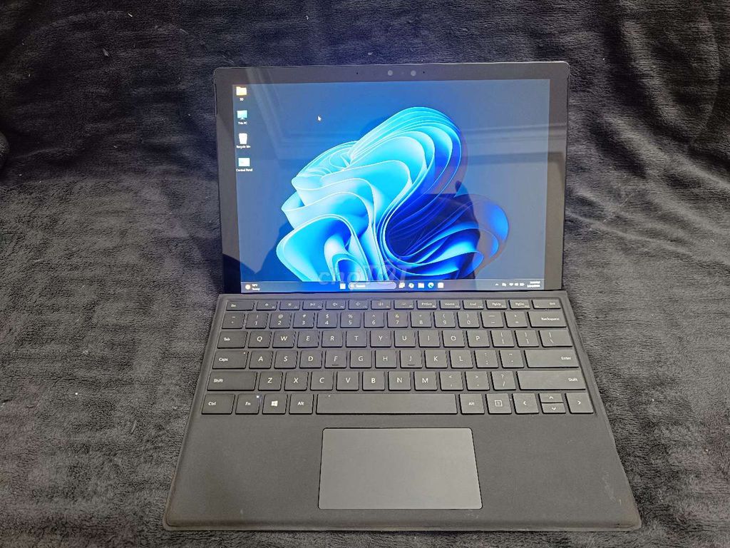Microsoft Surface Pro 7 i5-1035G4 8GB/256GB. Mua bán Laptop tại Quận Đống Đa Hà Nội được đăng bởi Đinh Văn Thọ hình 1