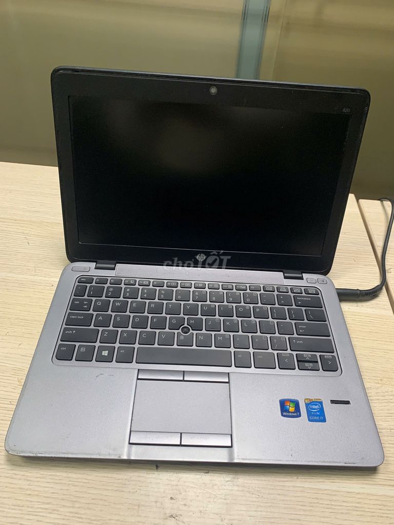 Bán xác Laptop HP 820 core i7 5600u