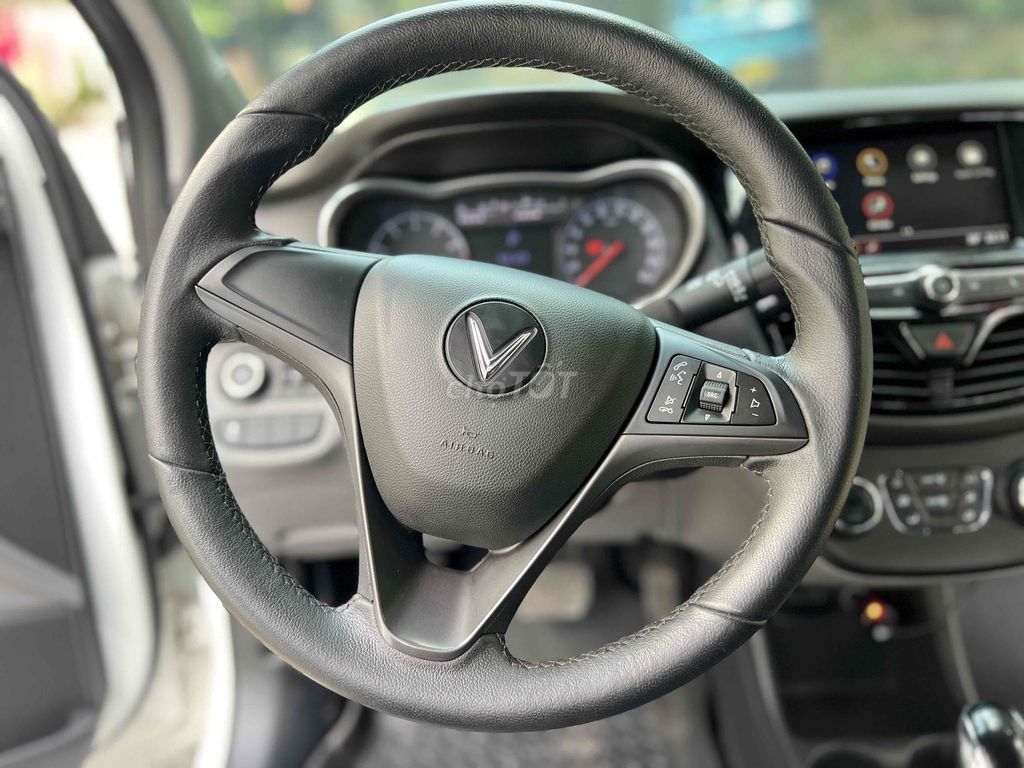 VinFast Fadil 2019 1.4 AT Premium - 60000 km. Mua bán Ô tô tại Thành phố Thuận An Bình Dương được đăng bởi Thành Nam hình 9