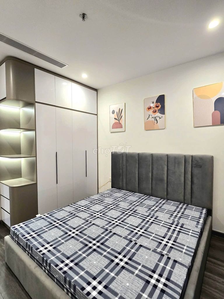Cho thuê căn hộ 2PN Vinhomes Ocean Park R103, 11.5tr
