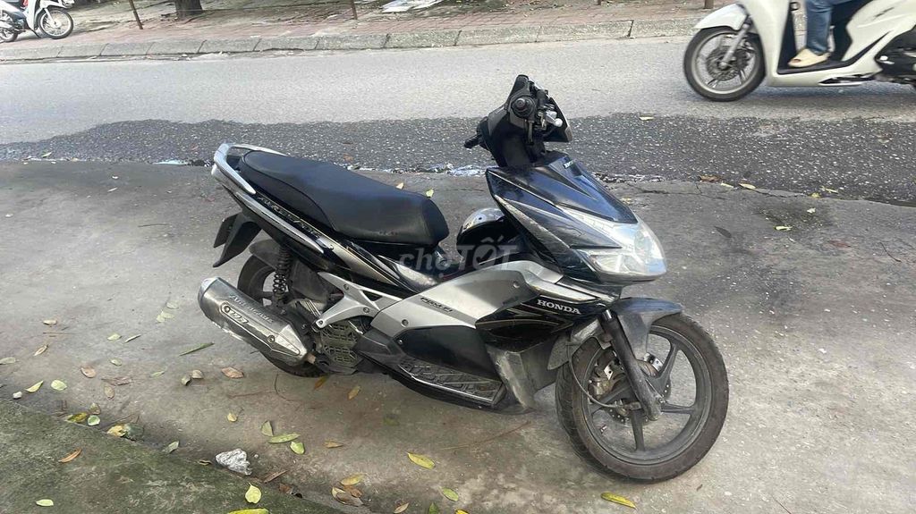 Bán xe Airblade FI 2009 cũ tại hà nội. Mua bán Xe máy tại Quận Thanh Xuân Hà Nội được đăng bởi việt hình 3