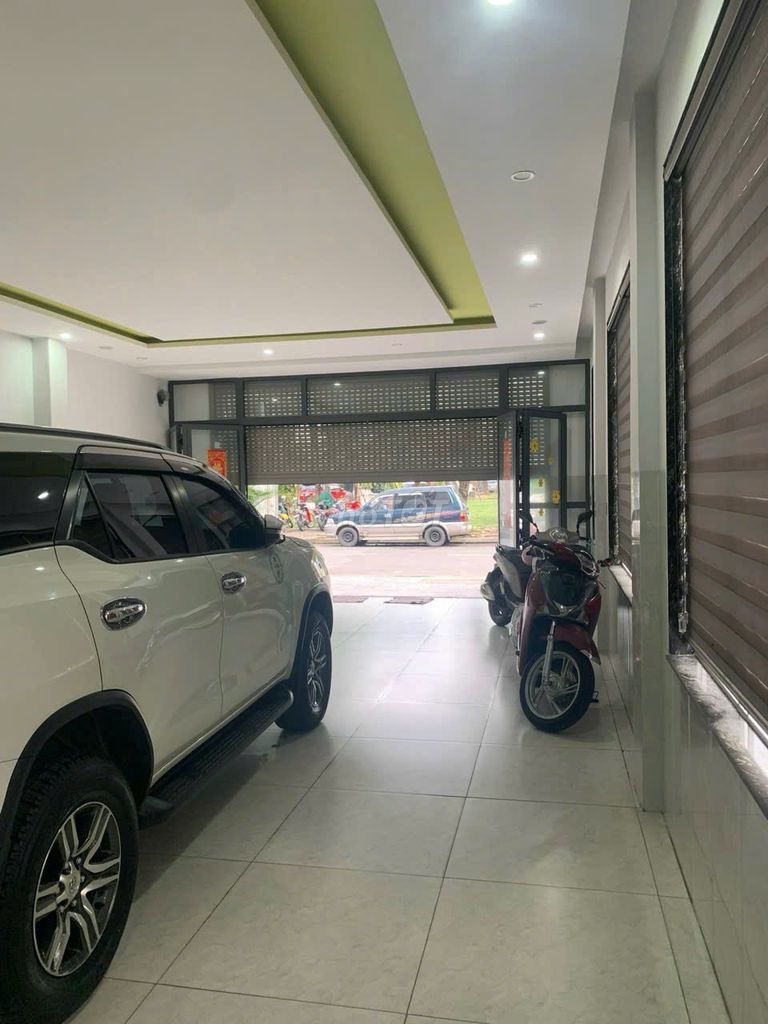 nhà 2mt trưng nữ vương 4 tầng siêu đẹp đối diện công viên. Mua bán nhà ở tại Quận Hải Châu Đà Nẵng được đăng bởi THẾ VŨ hình 1
