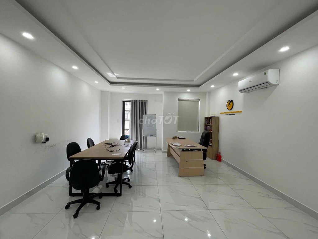 Văn phòng khu Cityland p10 có nội thất giá 8tr/th, 40m2