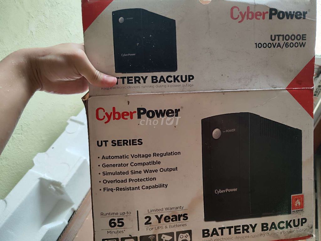 Bộ Lưu Điện UPS CyberPower UT1000E-600W