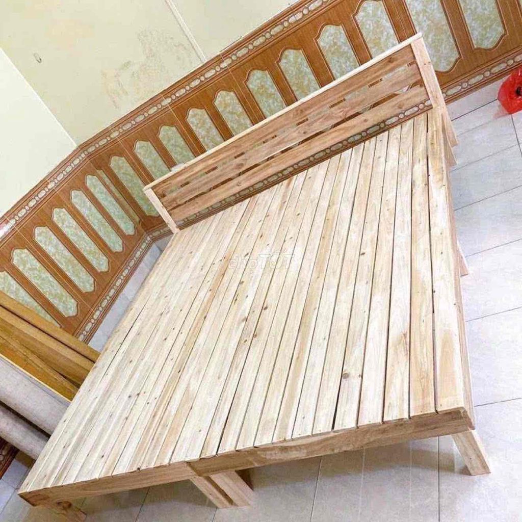 Giường ngủ Gỗ Vàng nhạt. Mua bán Giường, chăn ga gối nệm tại Quận Ba Đình Hà Nội được đăng bởi đào thị  Vân oanh hình 1