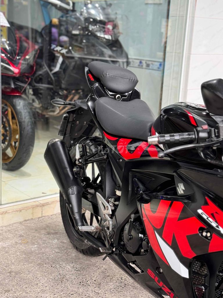 Cần bán Suzuki GSX R150 2019 Biển SG 9 chủ. Mua bán Xe máy tại Quận Bình Tân Tp Hồ Chí Minh được đăng bởi Việt Motor Bình Tân hình 3