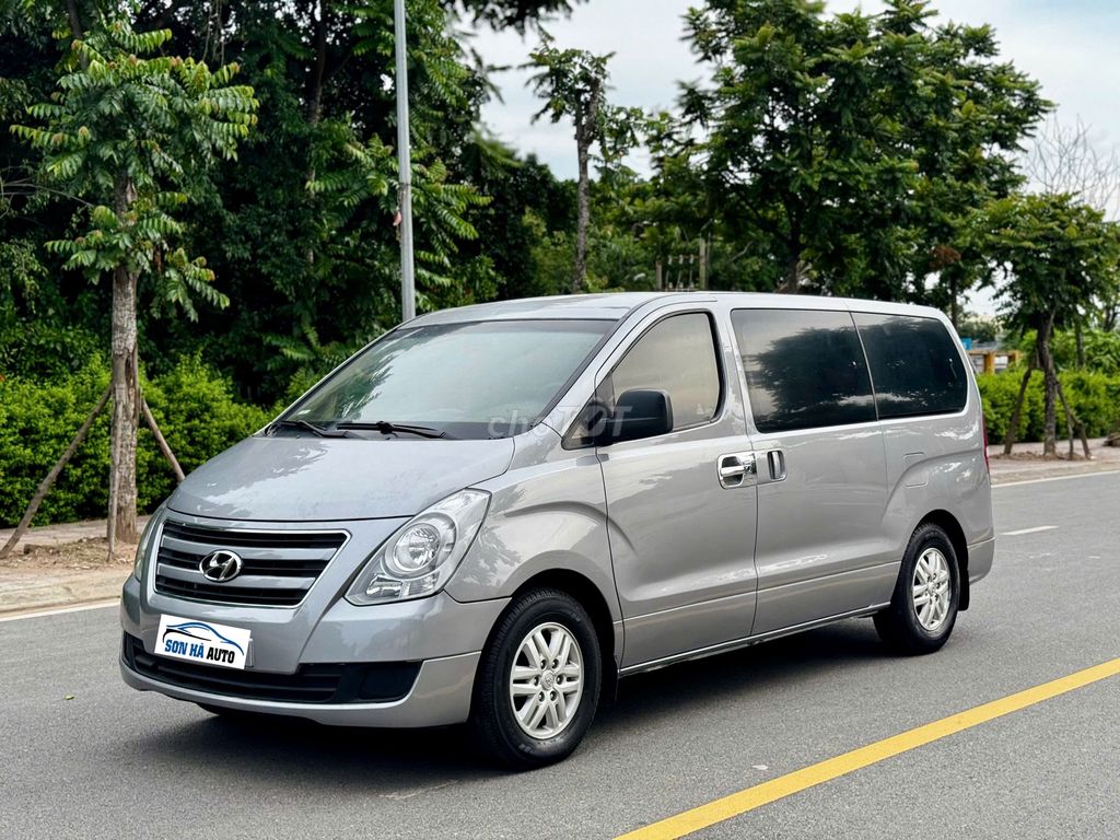 Hyundai Grand Starex 2017 2.4 MT - 130000 km. Mua bán Ô tô tại Quận Cầu Giấy Hà Nội được đăng bởi ĐẶNG QUANG HUY hình 2