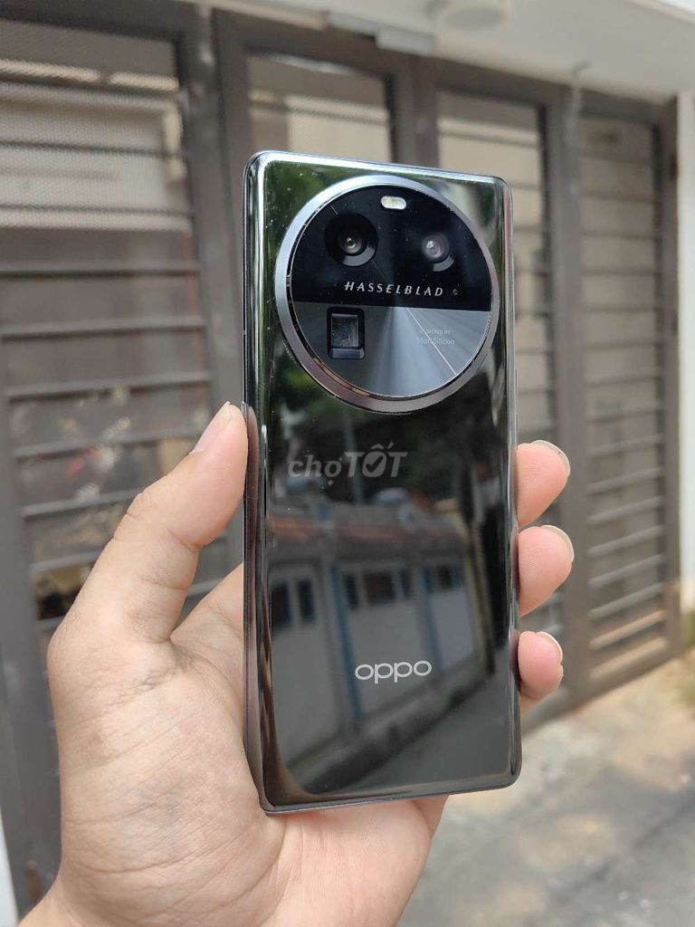 Oppo Find X6 12/256 máy + sạc. Mua bán Điện thoại tại Quận Ba Đình Hà Nội được đăng bởi Chẻ na phone giá tốt  hình 1