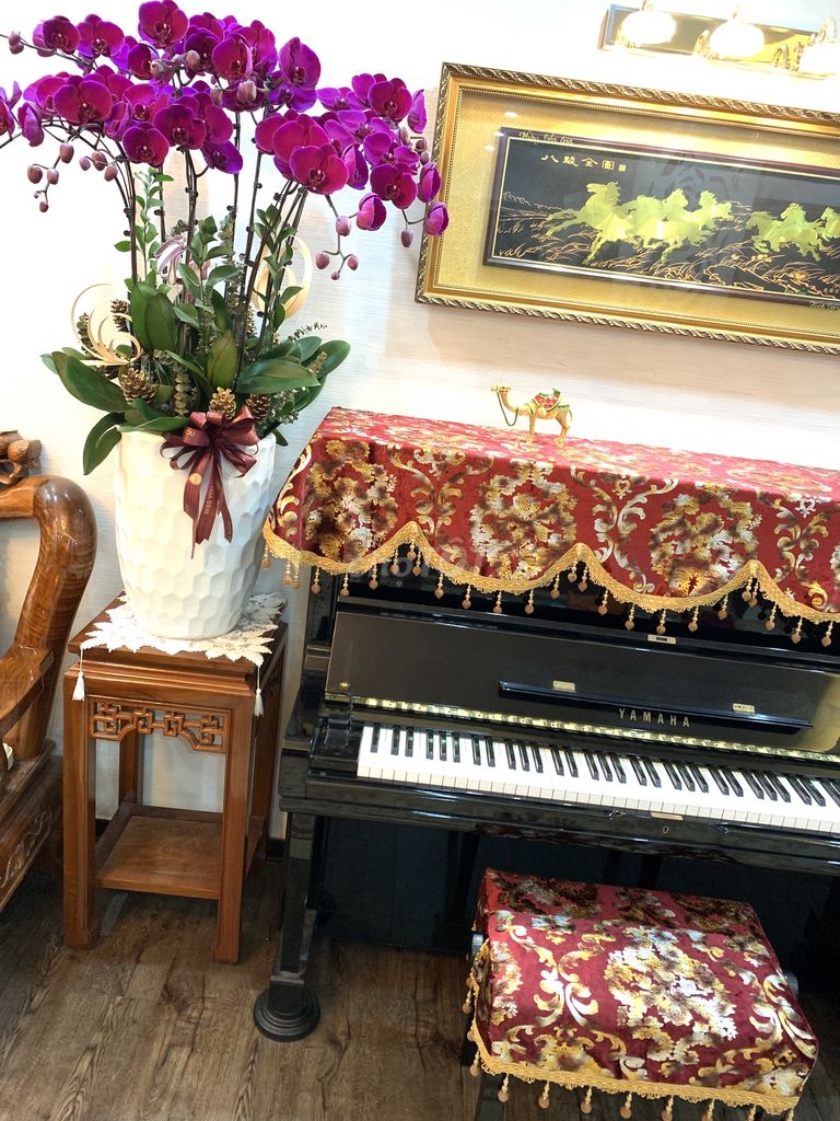 Khăn phủ đàn PIANO màu đỏ gấm sang trọng quyến rũ