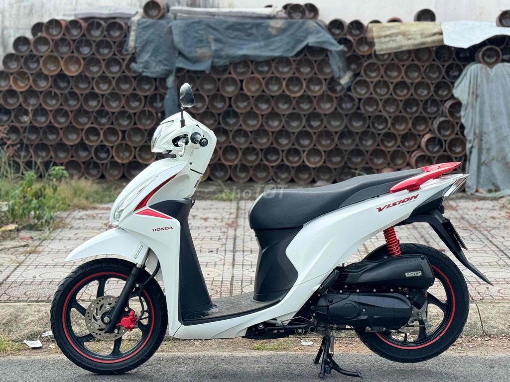 Honda Vision 2019 Trắng. Mua bán Xe máy tại Thành phố Thuận An Bình Dương được đăng bởi Bùi Linh hình 2