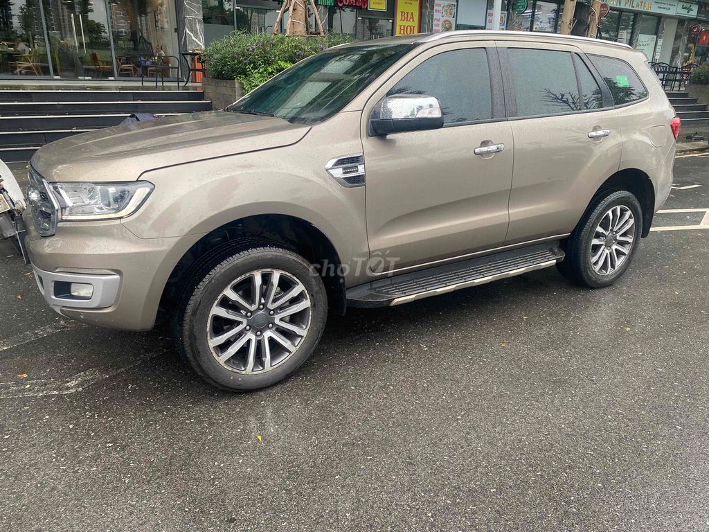Ford Everest 2020 Titanium 2.0L AT 4x2 - 96000 km. Mua bán Ô tô tại Quận Nam Từ Liêm Hà Nội được đăng bởi Lưu quang kiên hình 4