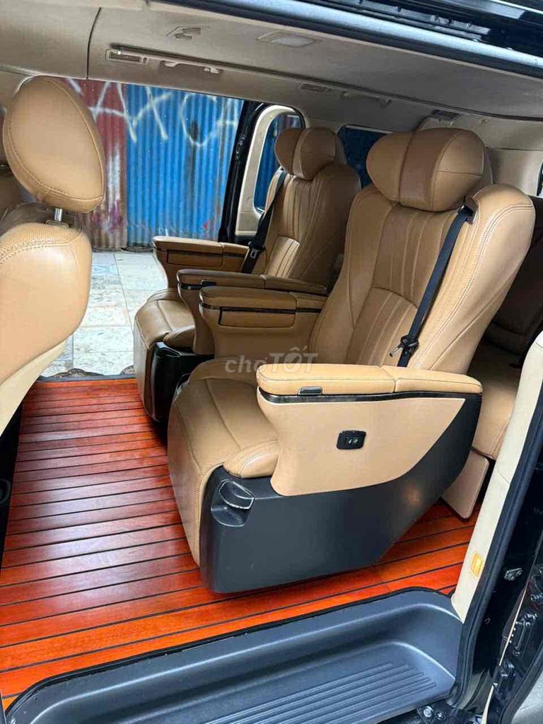 Hyundai Starex tự động nhập hàn Quốc vip limosin.. Mua bán Ô tô tại Quận Tân Phú Tp Hồ Chí Minh được đăng bởi chú năm phát  hình 9