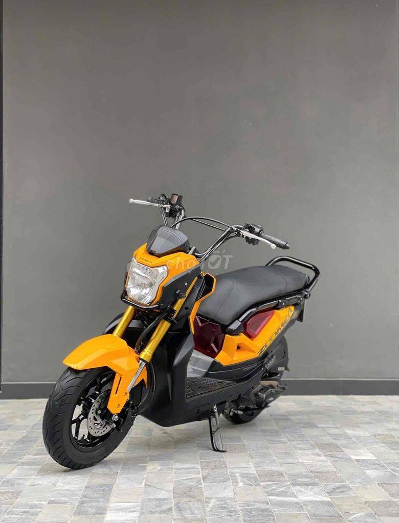 Honda Zoomer X 110 2016 Vàng. Mua bán Xe máy tại Quận Cầu Giấy Hà Nội được đăng bởi Tuấn Việt Motor hình 3