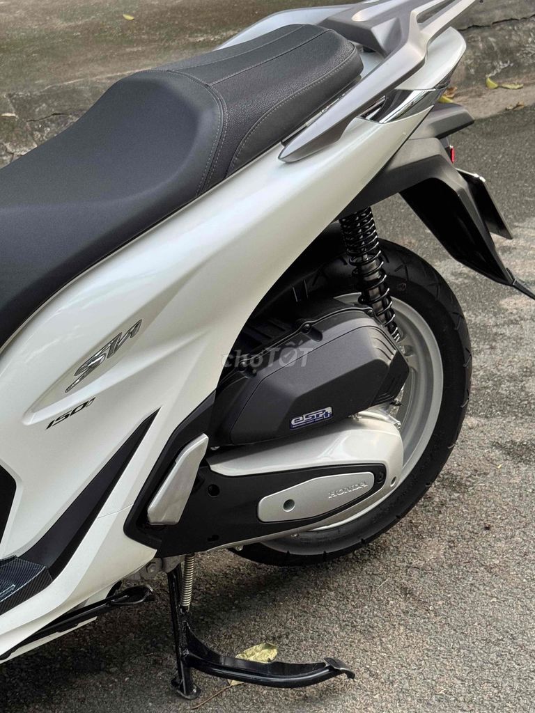 Honda SH 125i Trắng 500km như xe new. Mua bán Xe máy tại Quận Gò Vấp Tp Hồ Chí Minh được đăng bởi CHXM 86 chuyên bán xe trả góp hình 18