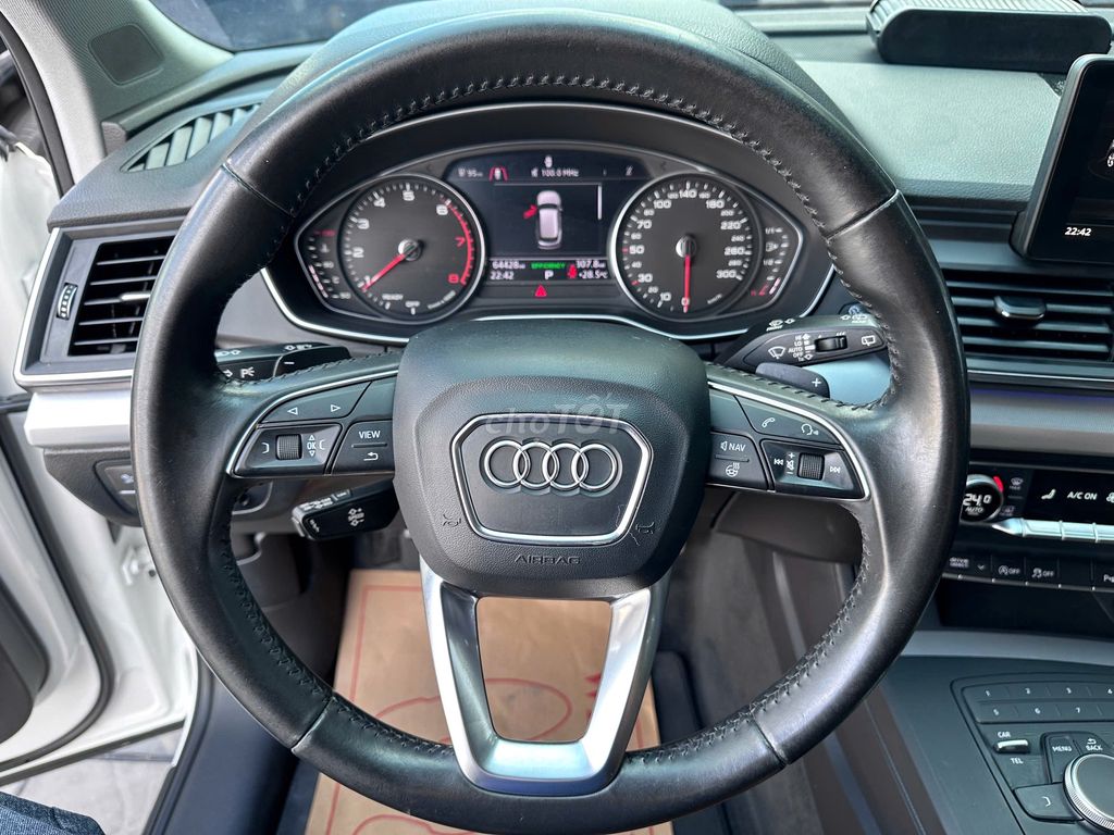 Audi Q5 2.0 TFSI Quattro 2017 model 2018. Mua bán Ô tô tại Quận Long Biên Hà Nội được đăng bởi Nguyễn Tuấn Hoàng hình 10