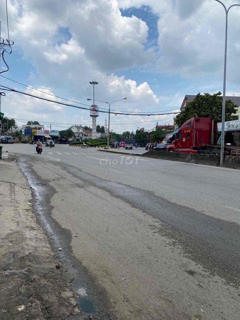 Cần bán 2 lô góc liền kề đất góc 3 mặt tiền tại KDC Hoá An - Biên Hoà. Mua bán đất tại Thành phố Biên Hòa Đồng Nai được đăng bởi Thành Tâm hình 2