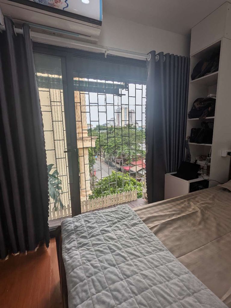 Căn hộ tập thể tầng 4 lô góc 3 mặt thoáng. Mua bán căn hộ/chung cư tại Quận Cầu Giấy Hà Nội được đăng bởi Hương hình 5