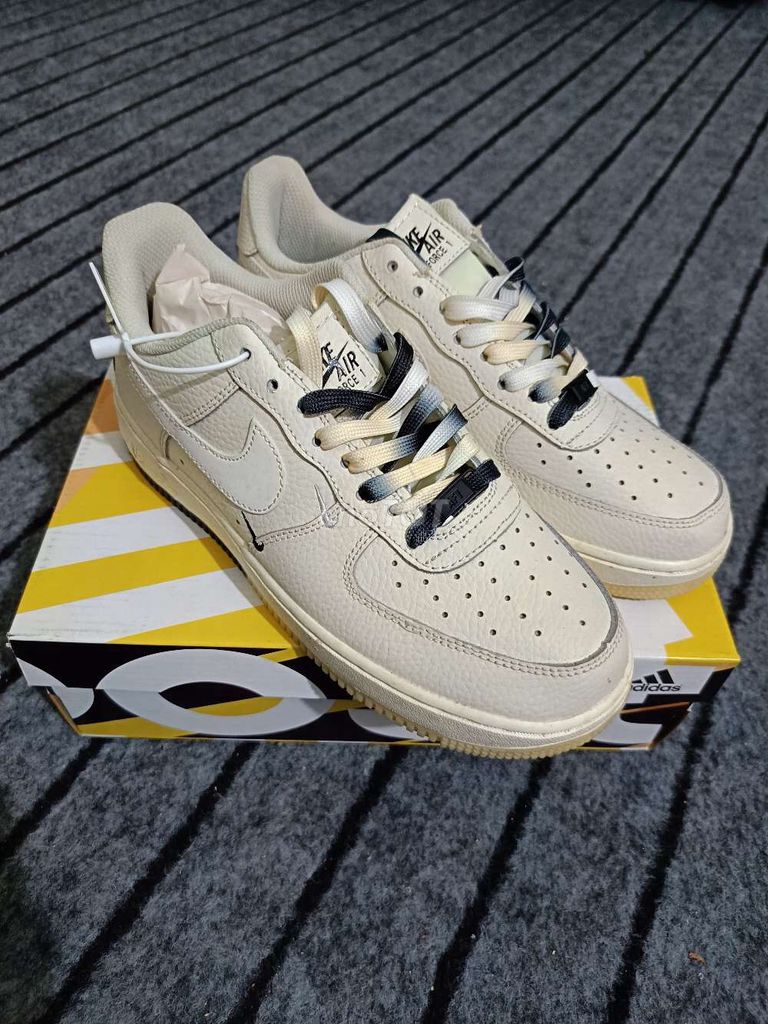 [Bán lại] Giày Nike Air Force 1 Kem size 42(MỚI). Mua bán Giày dép tại Huyện Hải Hậu Nam Định được đăng bởi Đạt  hình 1