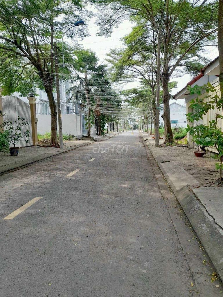 Bán đất 120m2(5×24m) Mặt Tiền đường KDC Phú Lợi P7 Q8