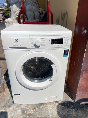 máy giặt sấy elextrulux kết hợp tiện lợi