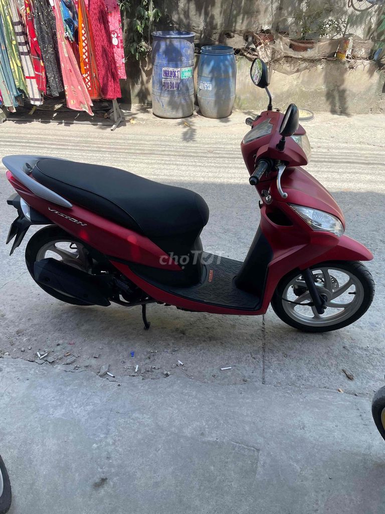 Honda Vision 2013 màu Đỏ. Mua bán Xe máy tại Huyện Đức Hòa Long An được đăng bởi XE MÁY CŨ LONG AN hình 2