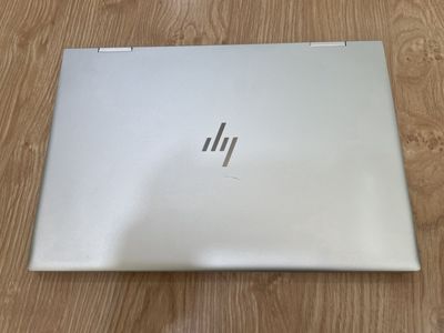 HP Envy 15 x360 / Core i5 8265U / FHD Touch x360