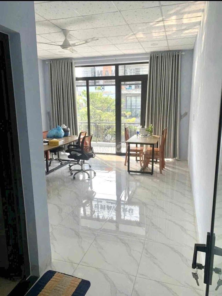 Nhà 2 tầng đường lê quảng chí- đoạn sầm uất