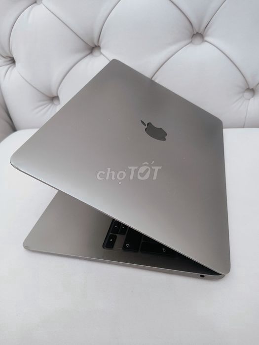 Apple Macbook Air 13 inch 8GB/256GB. Mua bán Laptop tại Quận Bình Thạnh Tp Hồ Chí Minh được đăng bởi TonQ hình 1