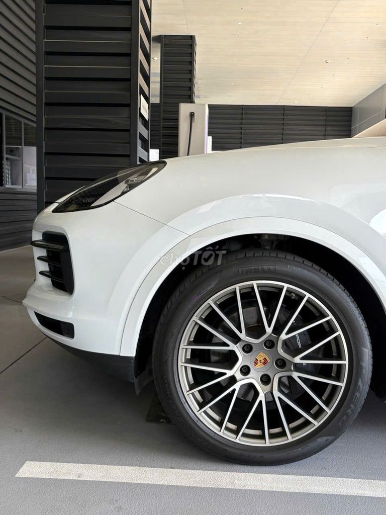 Porsche Cayenne Coupe Platium Edition 2022 đk 2023. Mua bán Ô tô tại Quận Thanh Xuân Hà Nội được đăng bởi Nguyễn Tuấn Hoàng hình 4
