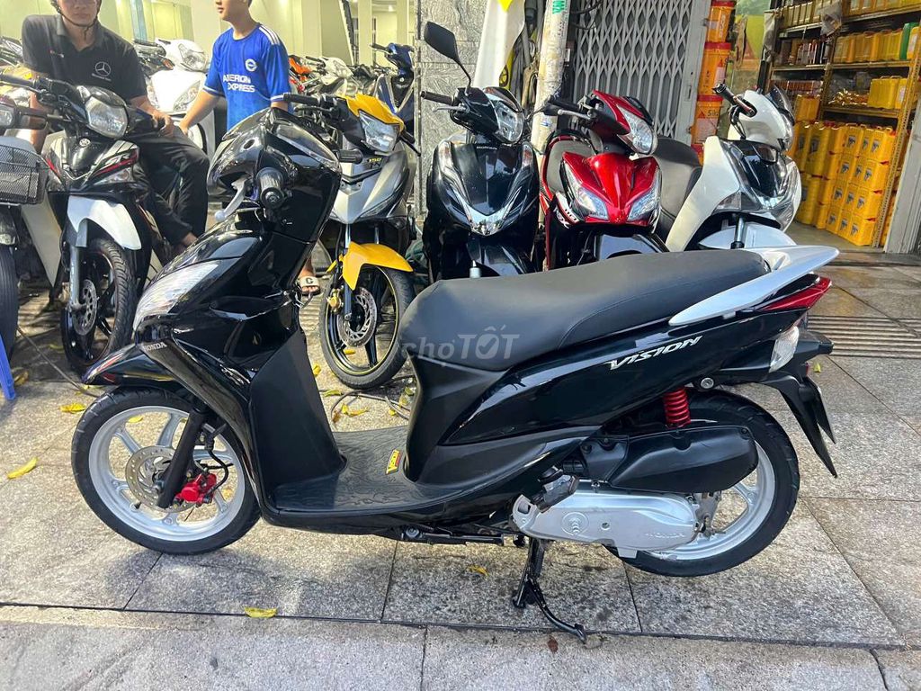 Honda vision 2014 mới 90% biển số thành phố. Mua bán Xe máy tại Quận Tân Phú Tp Hồ Chí Minh được đăng bởi Tuanduy hình 2