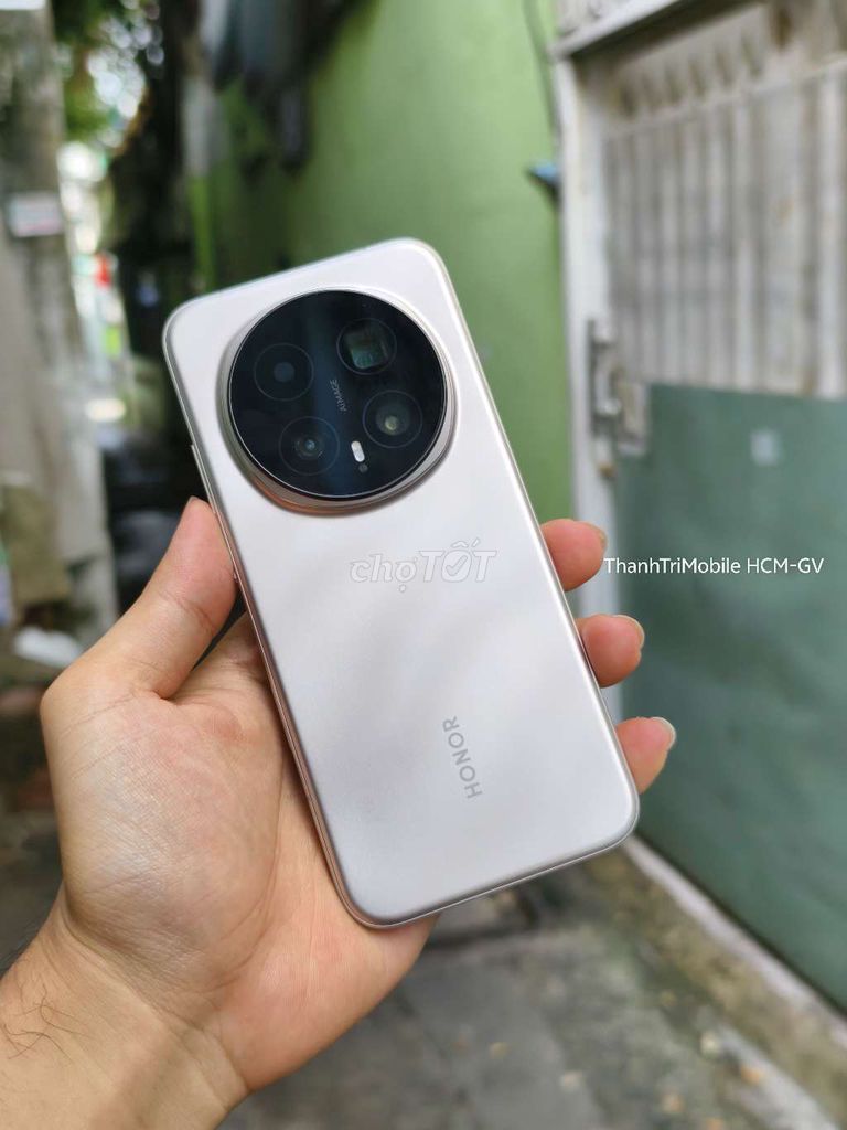 Honor Magic 8 Pro 16GB/512GB Vàng. Mua bán Điện thoại tại Quận Gò Vấp Tp Hồ Chí Minh được đăng bởi Thanh Tri hình 1