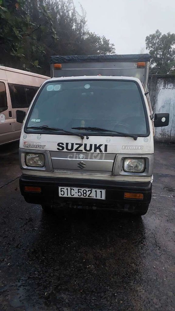 Suzuki thùng kín dài 2m2 giá rẻ