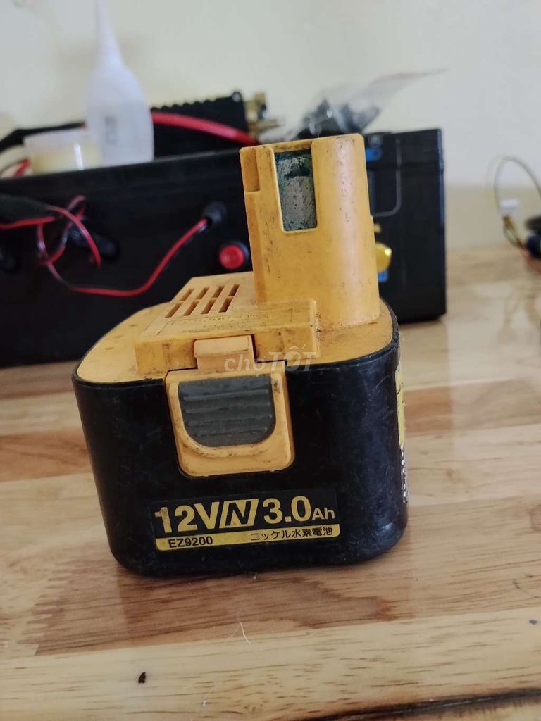 Dịch vụ đóng pin Hitachi, National, Makita 12V. Dịch vụ tại Quận Bình Tân Tp Hồ Chí Minh được đăng bởi Huỳnh Vủ hình 1