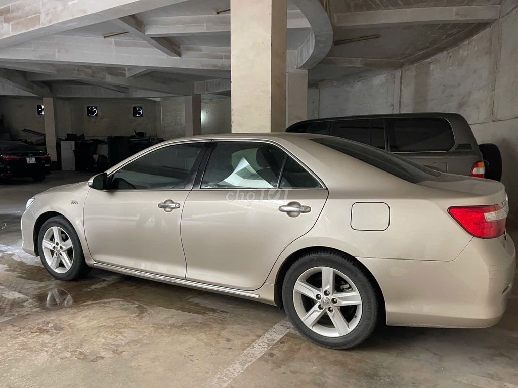 Toyota Camry 2014 2.5Q - 103759 km. Mua bán Ô tô tại Quận Hoàn Kiếm Hà Nội được đăng bởi đô ngoc hai hình 1