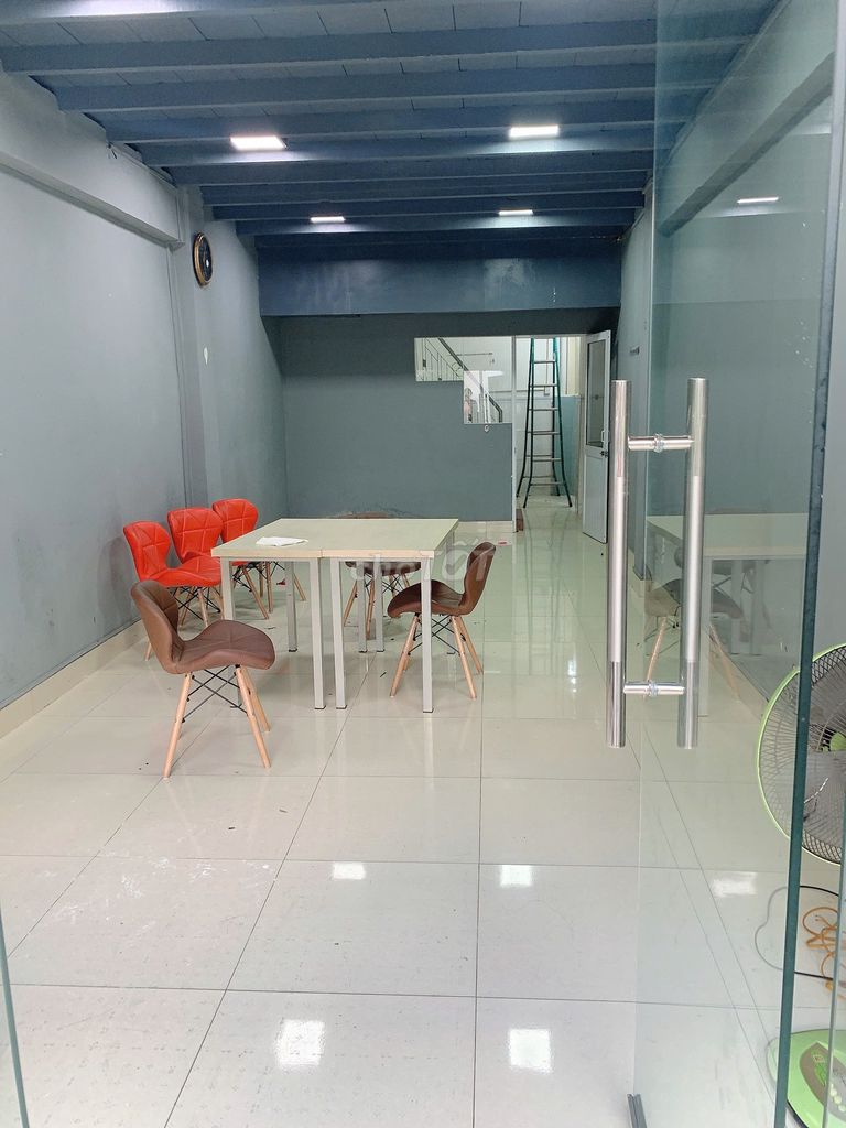 Góc Đội Cung-Minh Phụng Q11 4x14m 2L 15 triệu